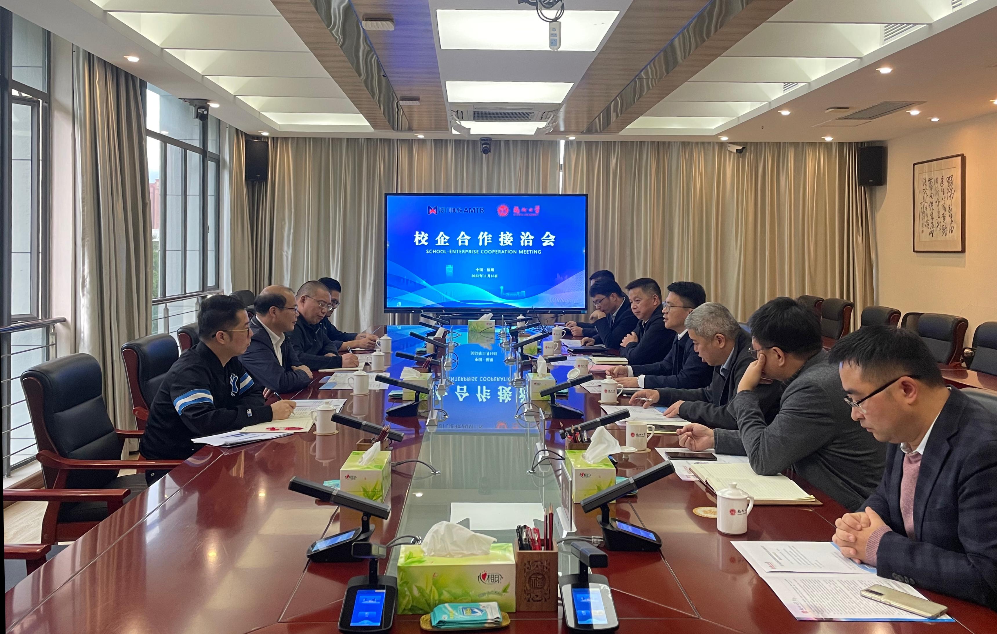 20231116校企合作接洽会现场茹晓冬.jpg 20231116校企合作接洽会现场茹晓冬.jpg