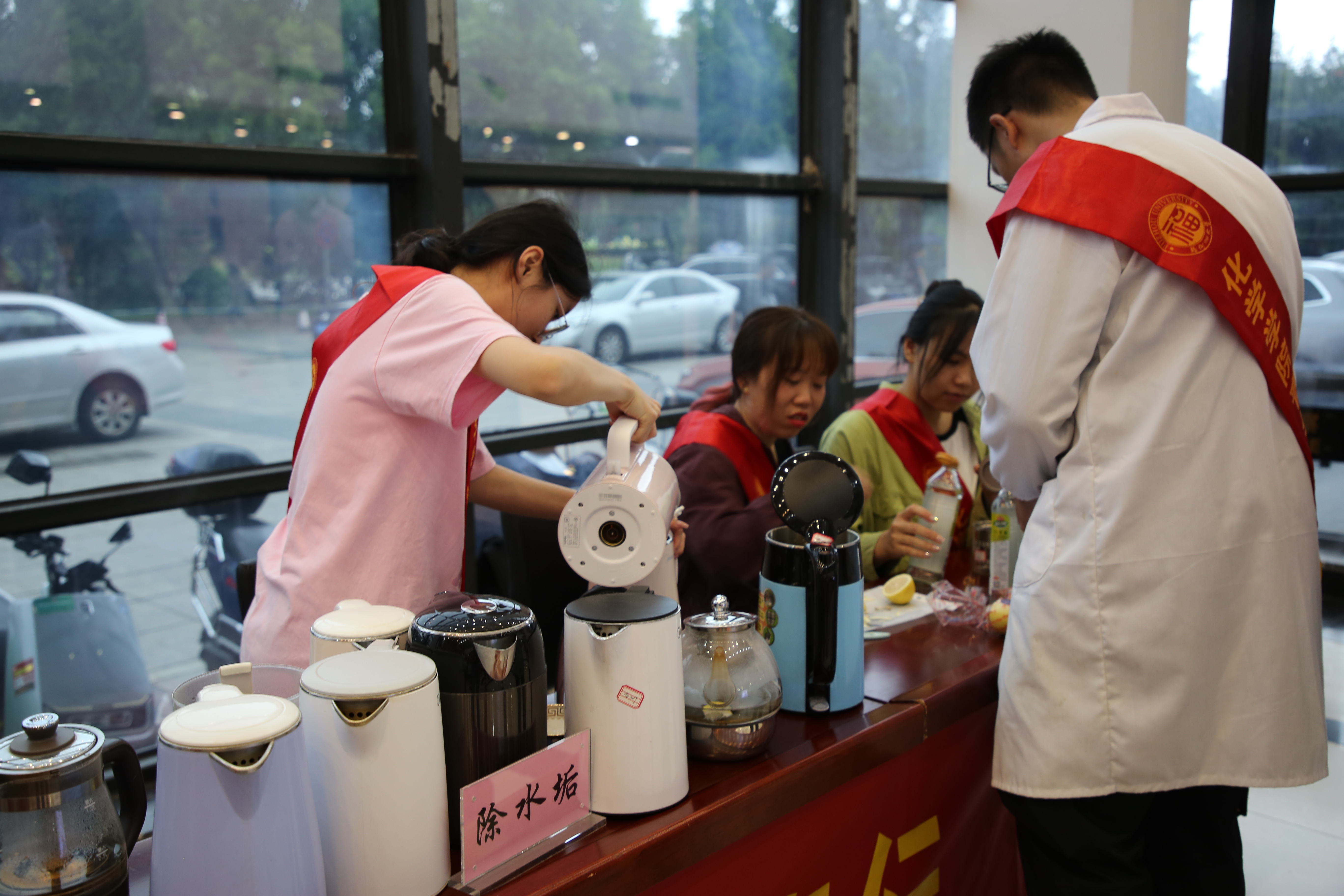志愿服务活动—现场.JPG