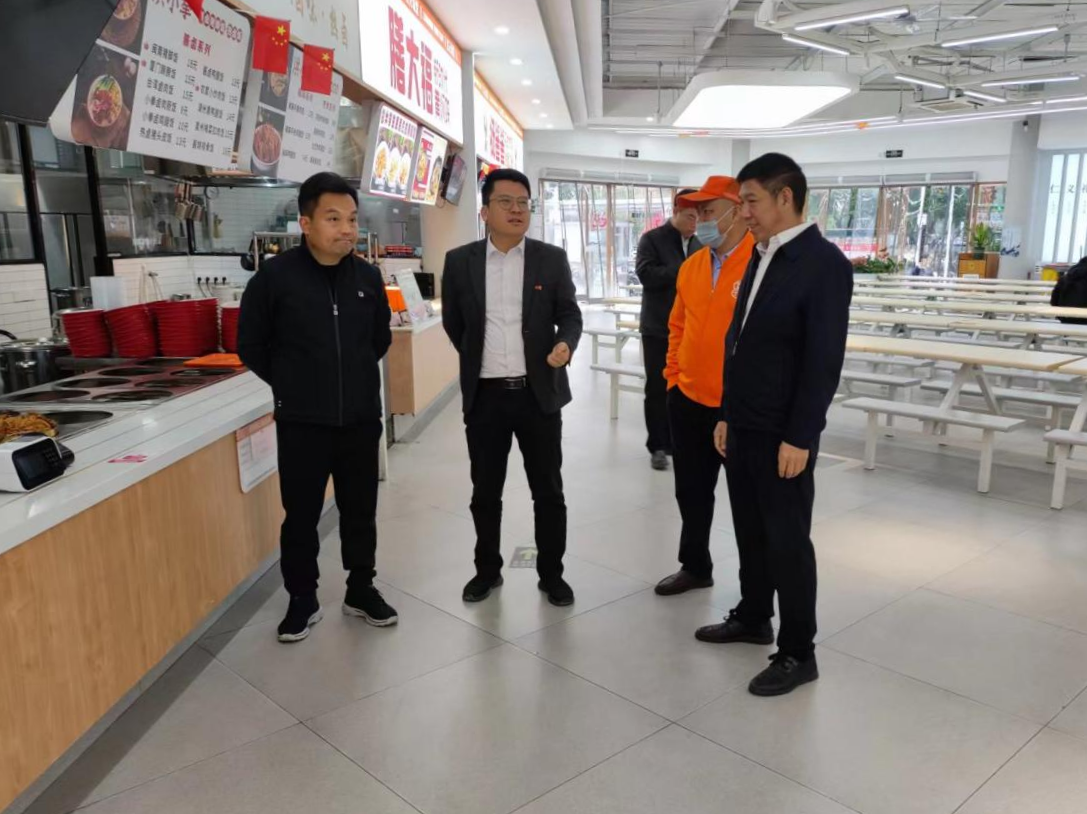 20231203郭文忠副校长检查生活区食堂基建管理处.png 20231203郭文忠副校长检查生活区食堂基建管理处.png