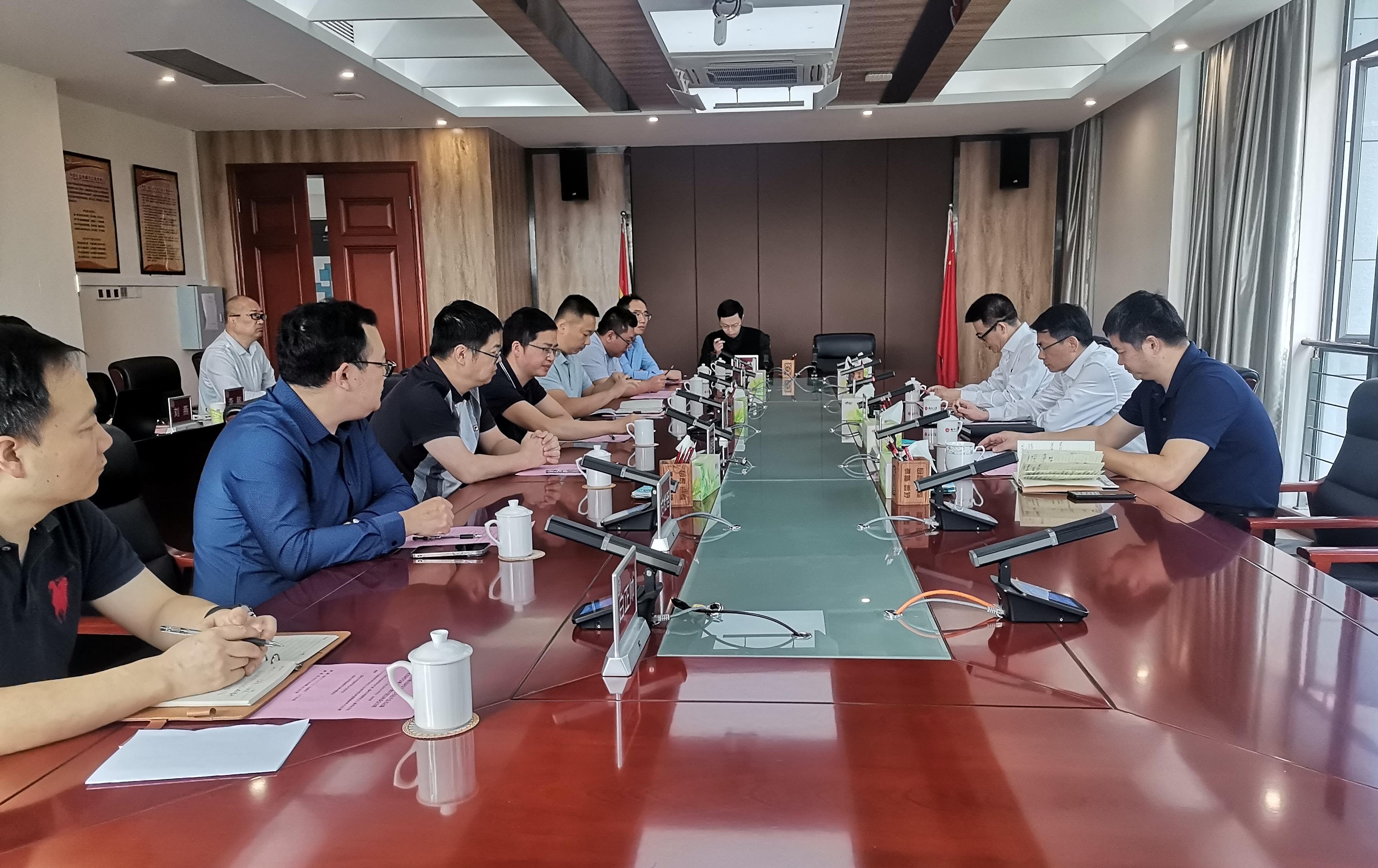 统战部-座谈会.jpg 统战部-座谈会.jpg