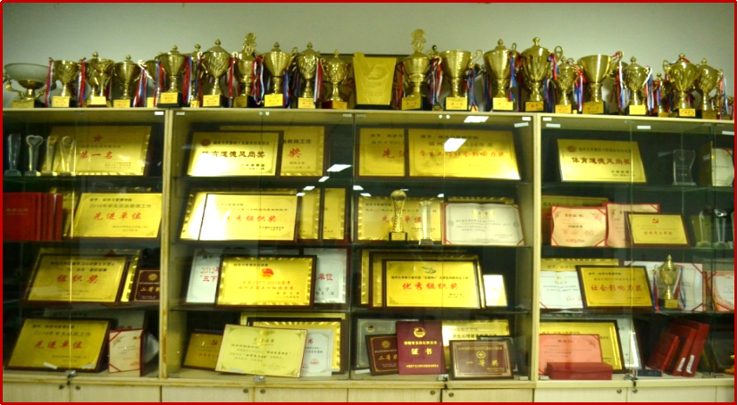 图12:学生获奖成果丰硕.png