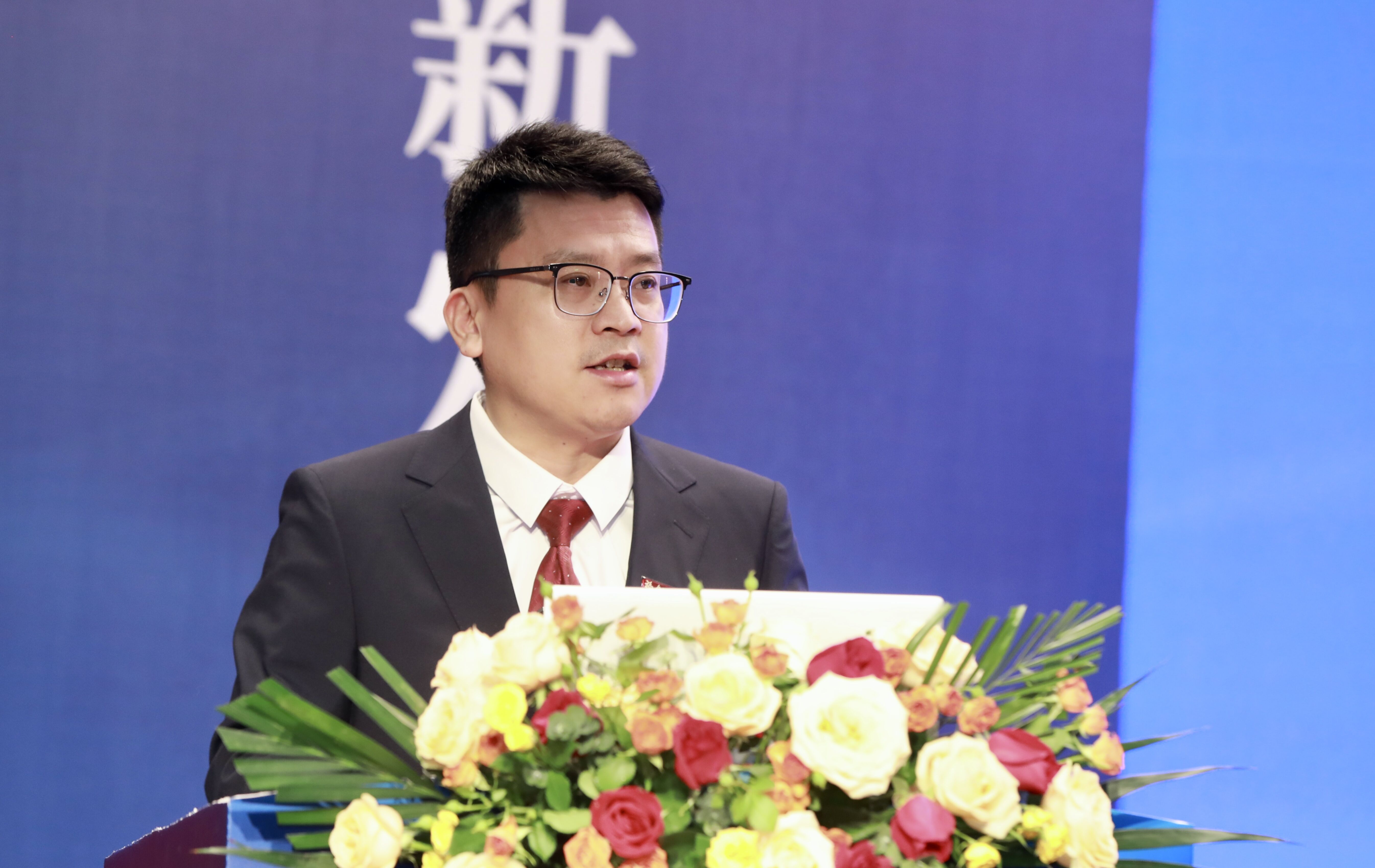 郭文忠副校长致辞-茹晓冬.jpg 郭文忠副校长致辞-茹晓冬.jpg